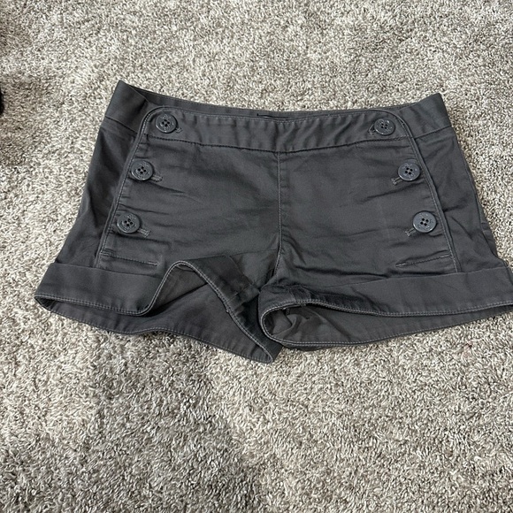 Aritzia Gray High Waist Tailored Shorts - Picture 4 of 4
